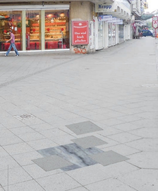 text: Marmor Floor on a street
decorative: false
source: manual