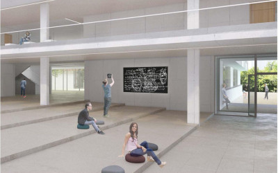 In die Wand integriertes Tafelbild in einem Schulgebäude.